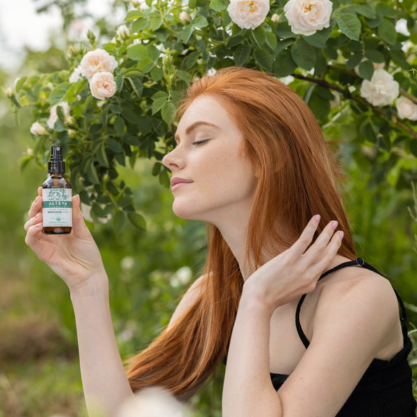 Organic Bulgarian White Rose Water (Rosa Alba) 60 ml - Amber Glass Spray Bottle